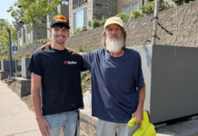 Prineville man donates leaf blower to man known for helping keep Bend’s McKay Park clean